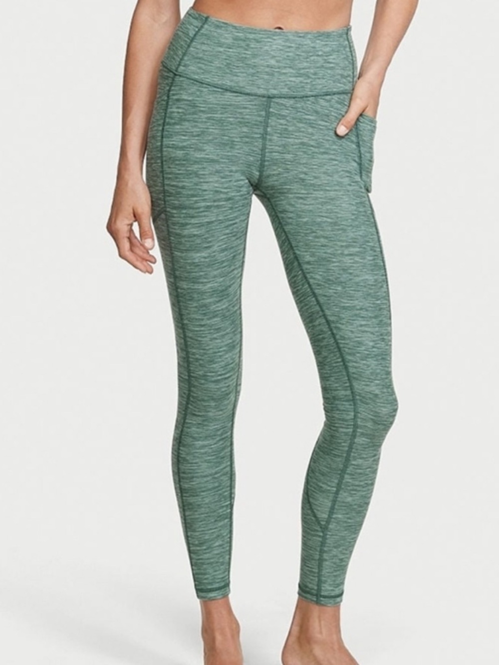 Victoria’s Secret essential pocket leggings